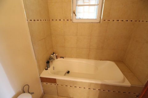 Villa a Genouillac, Charente, Genouillac - € 371.000 | Ref: BVI76969 - foto 11