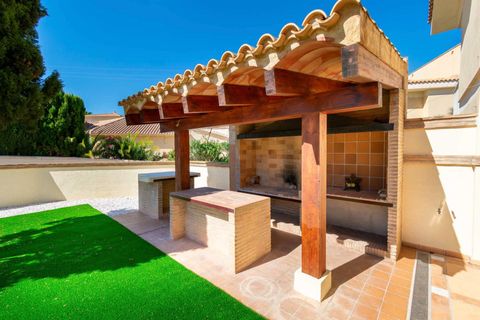 Villa a Albir, Alicante, Albir - € 1.500.000 | Ref: AC-05513/10244 - foto 8