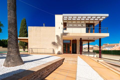 Villa a Albir, Alicante, Albir - € 1.500.000 | Ref: AC-05513/10244 - foto 9