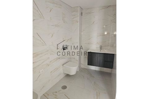 Lejlighed i Corroios, Setubal, Corroios - € 430.000 | Ref: 103.24 FRAÇÃO T - foto 18
