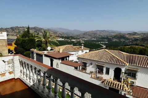 Villa i Almunecar, Granada, Almunecar - € 380 000 | Ref: PSRE-V1148 - foto 17