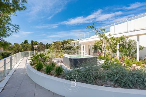 Lejlighed i Marseille, Bouches-du-Rhone, Marseille - € 2.000.000 | Ref: HH-15527917 - foto 2