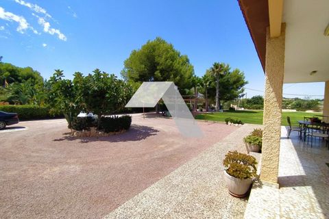 Villa in Mutxamel, Alicante, Mutxamel - € 600.000 | Ref: 19023T/1008 - foto 42