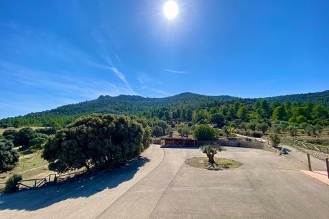 Finca i Ayora, Valencia, Ayora - € 3.200.000 | Ref: SLV1-2127H - foto 4
