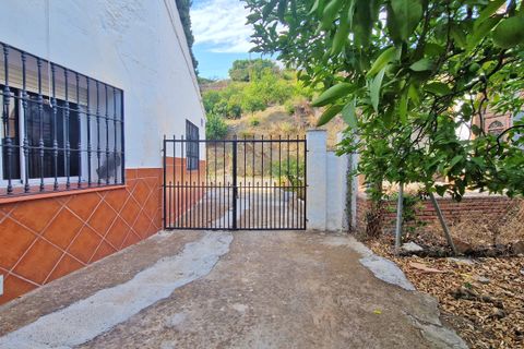 Landejendom i Vinuela, Malaga, Vinuela - € 210.000 | Ref: AX1341 - foto 27