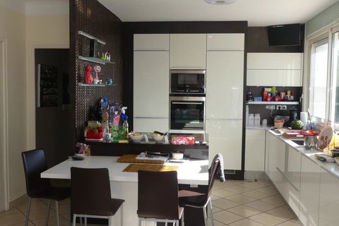 Villa a Montcenis, Saone-et-Loire, Montcenis - € 279.900 | Ref: 85270941 - foto 3