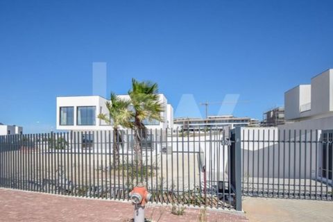 Villa i Amadora, Lisbon, Amadora - € 2.400.000 | Ref: 1196-8246 - foto 4
