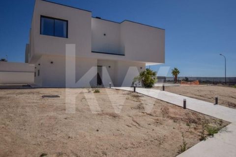 Villa i Amadora, Lisbon, Amadora - € 2.400.000 | Ref: 1196-8246 - foto 6