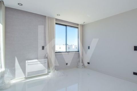 Villa i Amadora, Lisbon, Amadora - € 2.400.000 | Ref: 1196-8246 - foto 13