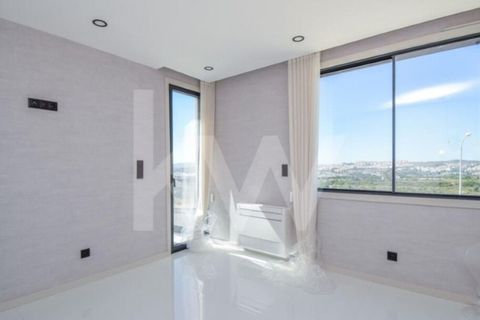 Villa i Amadora, Lisbon, Amadora - € 2.400.000 | Ref: 1196-8246 - foto 14