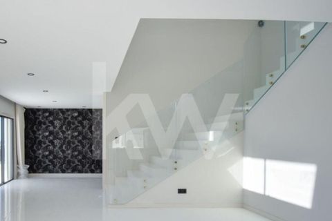 Villa i Amadora, Lisbon, Amadora - € 2.400.000 | Ref: 1196-8246 - foto 30