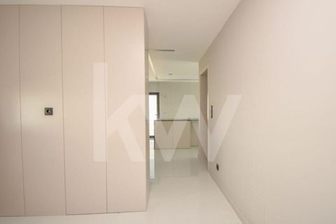 Villa i Amadora, Lisbon, Amadora - € 2.400.000 | Ref: 1196-8246 - foto 35