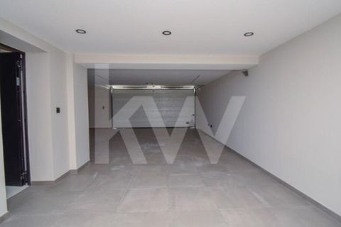 Villa i Amadora, Lisbon, Amadora - € 2.400.000 | Ref: 1196-8246 - foto 41