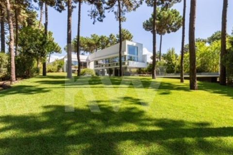 Villa a Almada, Setubal, Almada - € 13.000/mes | Ref: 1196-9191 - foto 3