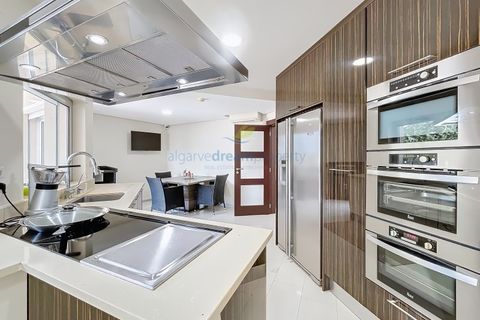 Villa i Albufeira, Faro, Albufeira - € 3.250.000 | Ref: 8020 - foto 15