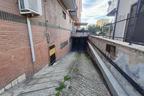 Garage i Guidonia Montecelio, Rome, Guidonia Montecelio - € 49.000 | Ref: 194 - foto 2