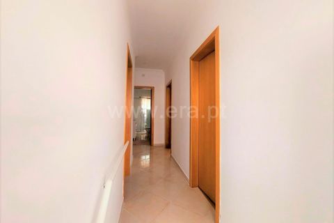 Villa a Odivelas, Lisbon, Odivelas - € 350.000 | Ref: 334220037 - foto 3