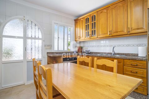 Villa i Estepona, Malaga, Estepona - € 1.075.000 | Ref: 201168 - foto 25