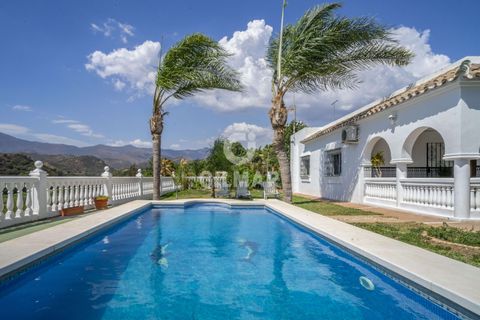 Villa i Estepona, Malaga, Estepona - € 1.075.000 | Ref: 201168 - foto 27
