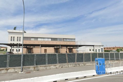 Erhvervsejendom i Curtatone, Mantua, Curtatone - € 4.400.000 | Ref: ESD-3474 - foto 9