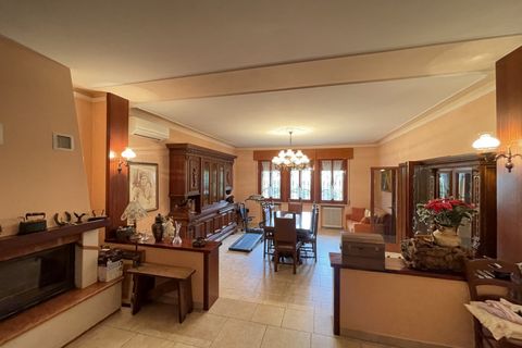 Villa i Suzzara, Mantua, Suzzara - € 330.000 | Ref: 2345 - foto 11