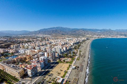 Villa i Torre Del Mar, Malaga, Torre Del Mar - € 425.000 | Ref: J836 - foto 1
