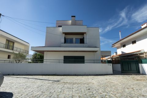 Villa a Oliveira do Douro, Porto, Oliveira do Douro - € 925.000 | Ref: HAB_434 - foto 18