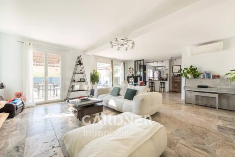 Villa i Marseille, Bouches-du-Rhone, Marseille - € 640.000 | Ref: 85342250 - foto 1
