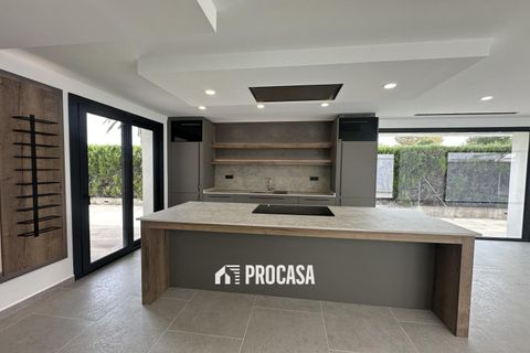 Villa i Empuriabrava, Gerona, Empuriabrava - € 795.000 | Ref: 3502 - foto 8