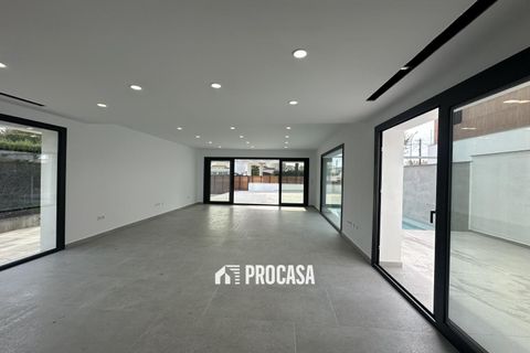 Villa i Empuriabrava, Gerona, Empuriabrava - € 795.000 | Ref: 3502 - foto 10