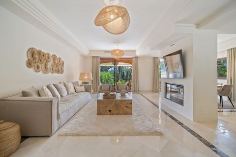 Villa a Marbella, Malaga, Marbella - € 2.575.000 | Ref: TA0510 - foto 3