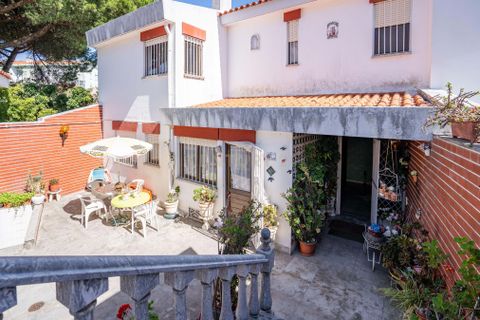 Villa i Amadora, Lisbon, Amadora - € 799.000 | Ref: C0263-01858 - foto 1