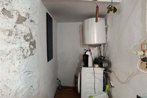 Landsbyhus i Baza, Granada, Baza - € 59.500 | Ref: 161 - foto 31
