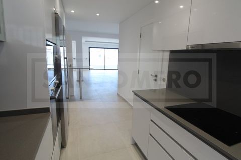 Villa a Guia, Faro, Guia - € 2.150.000 | Ref: STC2593 - foto 4