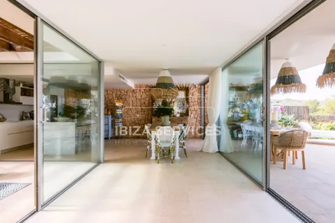 Villa a Cala Conta, Ibiza, Cala Conta - € 50.000/mes | Ref: CH53608 - foto 2