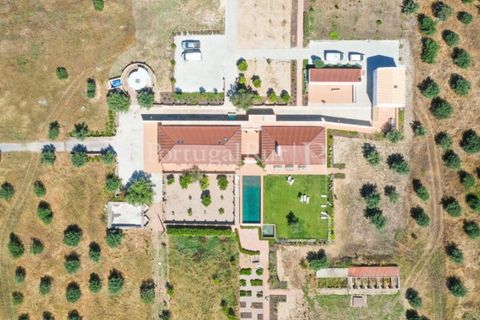 Farm i Evora, Evora, Evora - € 2.700.000 | Ref: TG3273 - foto 1
