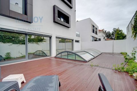 Villa i Oeiras, Lisbon, Oeiras - € 1.250.000 | Ref: MORTMJB001 - foto 4