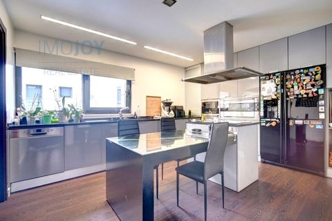 Villa i Oeiras, Lisbon, Oeiras - € 1.250.000 | Ref: MORTMJB001 - foto 11