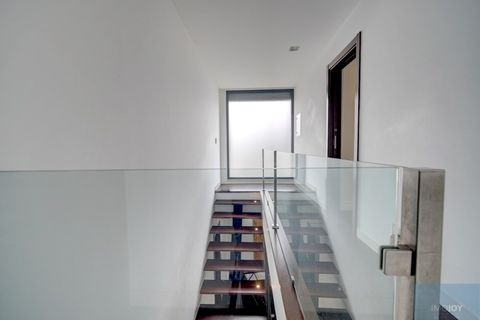 Villa i Oeiras, Lisbon, Oeiras - € 1.250.000 | Ref: MORTMJB001 - foto 15