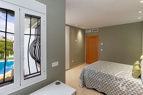 Villa i Velez Malaga, Malaga, Velez Malaga - € 1.100.000 | Ref: XL4327 - foto 12