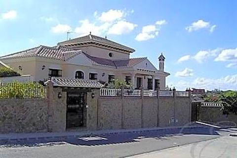 Villa i Torre Del Mar, Malaga, Torre Del Mar - € 980.000 | Ref: XL2331 - foto 1