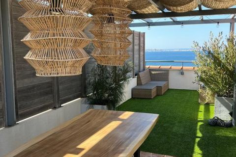 Duplex i Marseille, Bouches-du-Rhone, Marseille - € 1.090.000 | Ref: 0O9A-3HD-UHL - foto 2