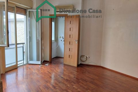 Lejlighed i Naples, Naples, Naples - € 175.000 | Ref: Via Ponti rossi - foto 1
