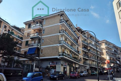 Lejlighed i Naples, Naples, Naples - € 175.000 | Ref: Via Ponti rossi - foto 2