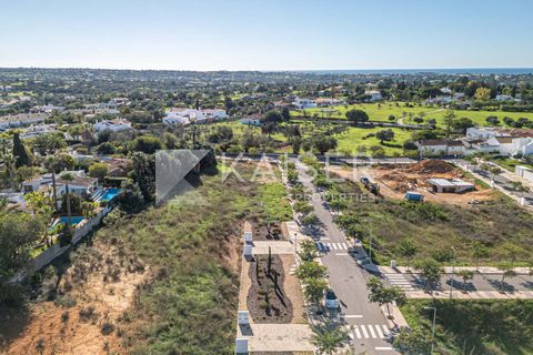 Helårsgrund i Albufeira, Faro, Albufeira - € 240.000 | Ref: KP1118 - foto 1