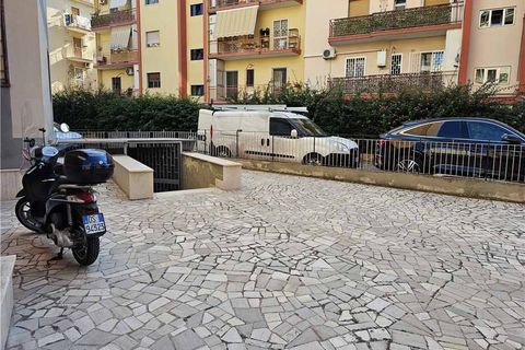 Erhvervsejendom i Bari, Bari, Bari - € 125.000 | Ref: 36 - foto 2