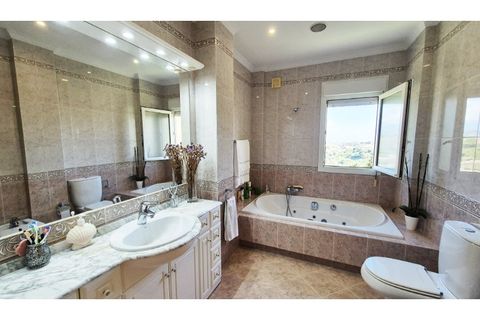 Villa in Benajarafe, Malaga, Benajarafe - € 1.500.000 | Ref: XAL_302 - foto 25