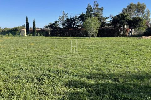 Grond in Arles, Bouches-du-Rhone, Arles - € 345.000 | Ref: 0481 - foto 1