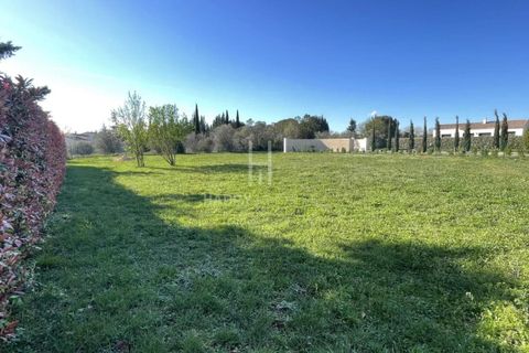 Grond in Arles, Bouches-du-Rhone, Arles - € 345.000 | Ref: 0481 - foto 3
