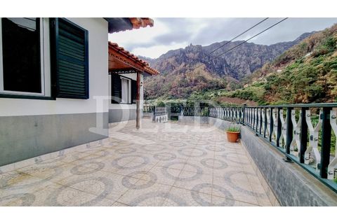 Villa a Camara de Lobos, Madeira, Camara de Lobos - € 400.000 | Ref: DEED/920 - foto 18
